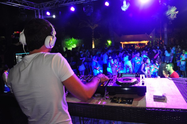 Promo Antoura at Cyan